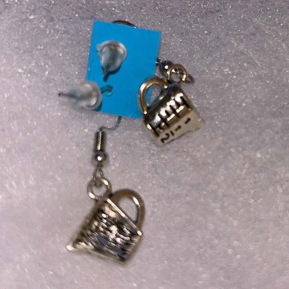 Bogo all earrings NWT rare cool off whiteish Pyrex crack baby 80s rap hip hop - Picture 5 of 8